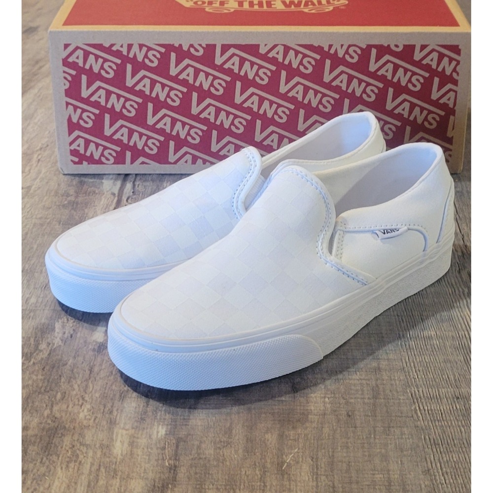 Ladies VANS Asher White on White Checkerboard Slip On Skater Sneakers Size 6 New
